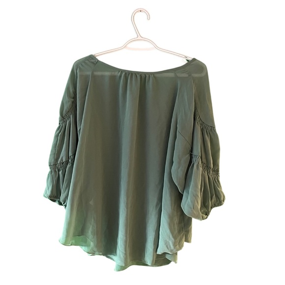 Audrey Ann Large Woman’s Green Blouse - Picture 2 of 2